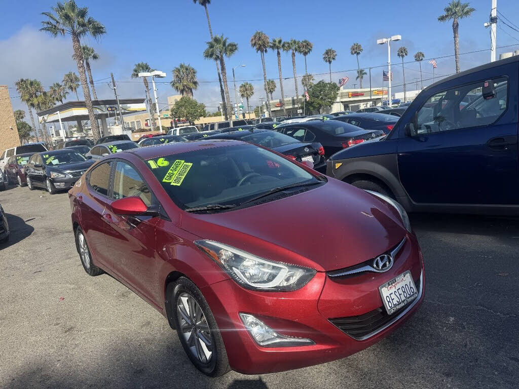 2016 HYUNDAI Elantra