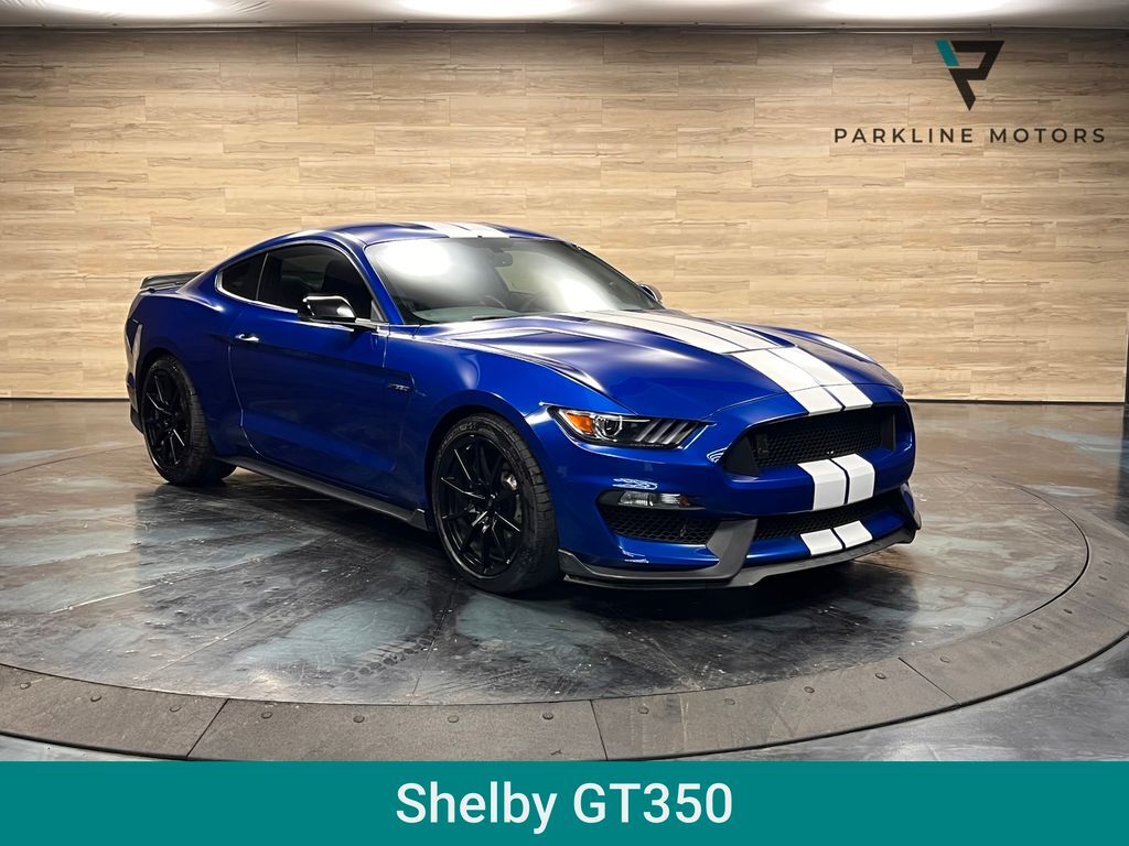 2017 FORD Mustang