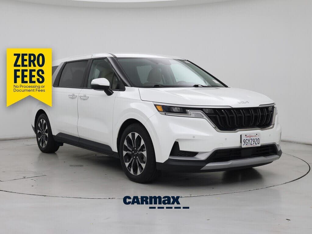 2023 KIA Carnival