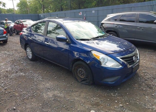 2018 NISSAN Versa