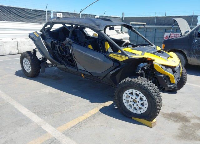 2025 CAN-AM Maverick R
