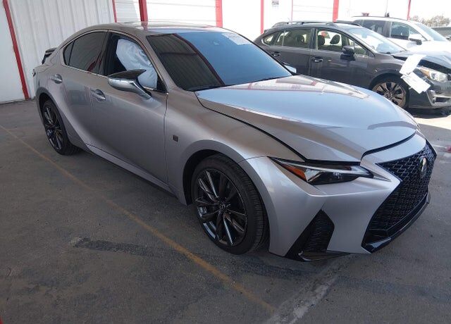 2025 LEXUS IS