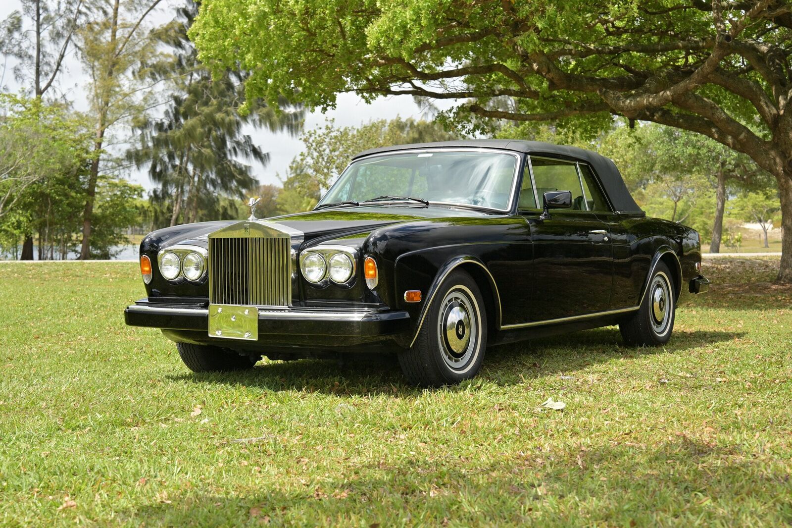 Rolls-Royce Corniche