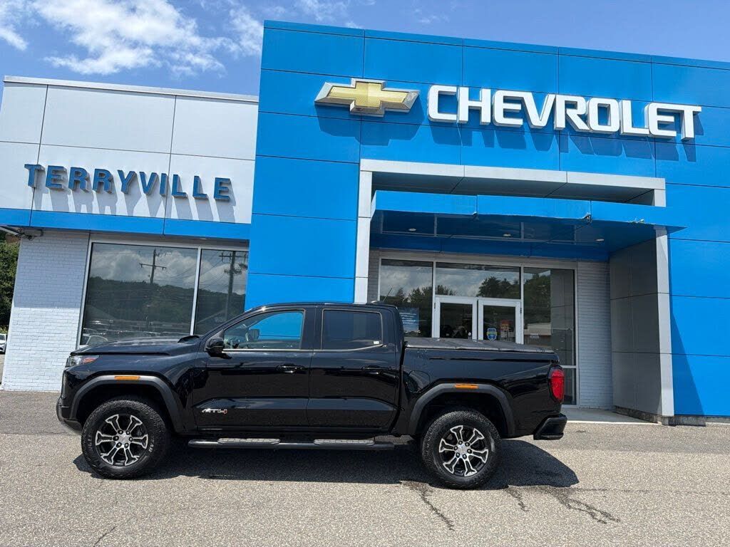2024 GMC Canyon