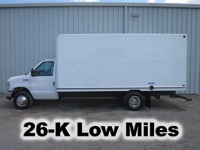 2017 FORD E-350
