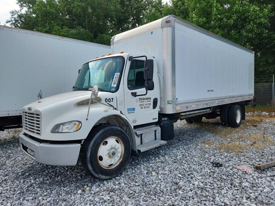 2011 FREIGHTLINER M2