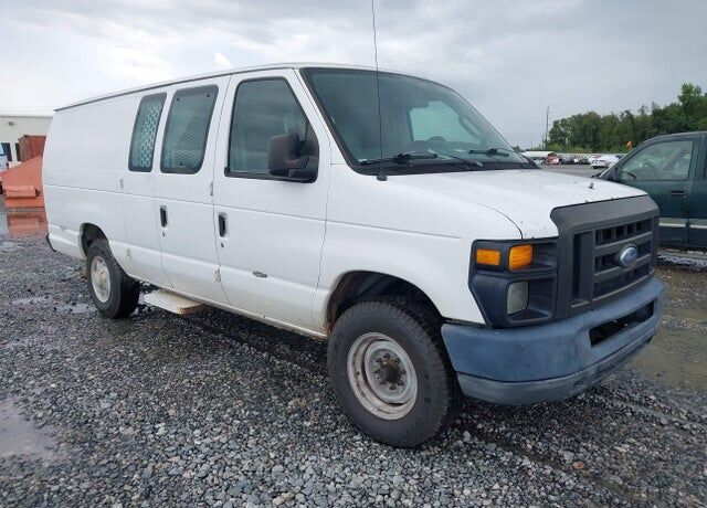 2011 FORD E-350