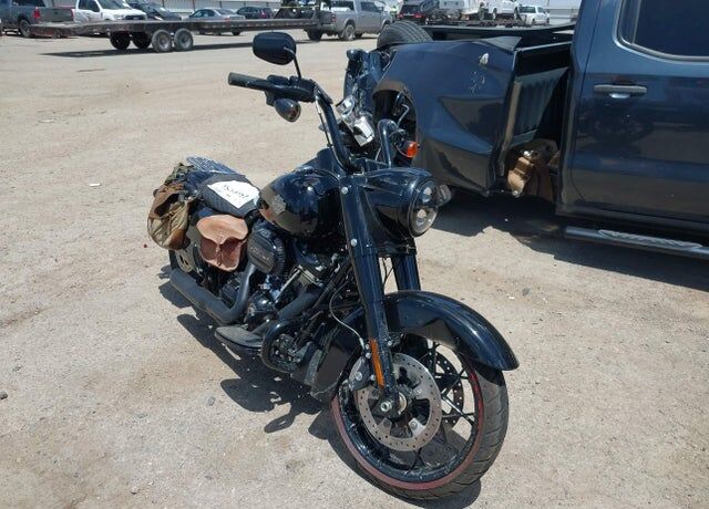 2025 HARLEY DAVIDSON Road King