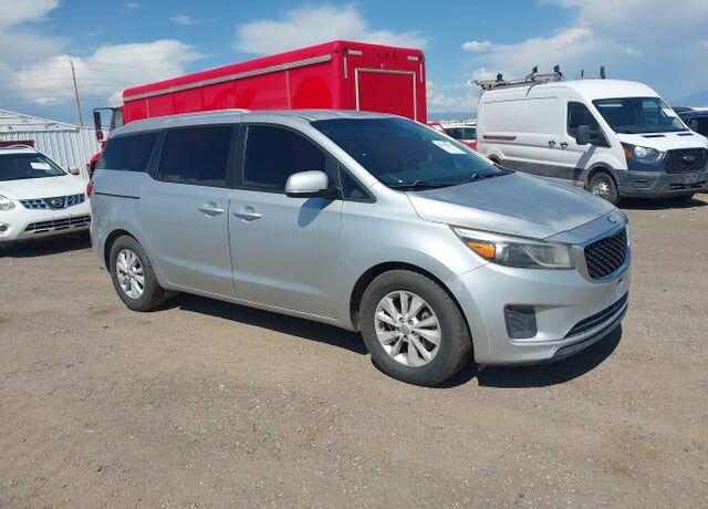 2016 KIA Sedona