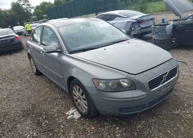 2004 VOLVO S40