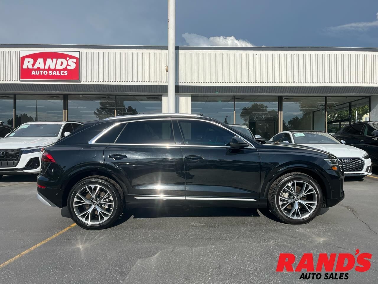 2024 AUDI Q8