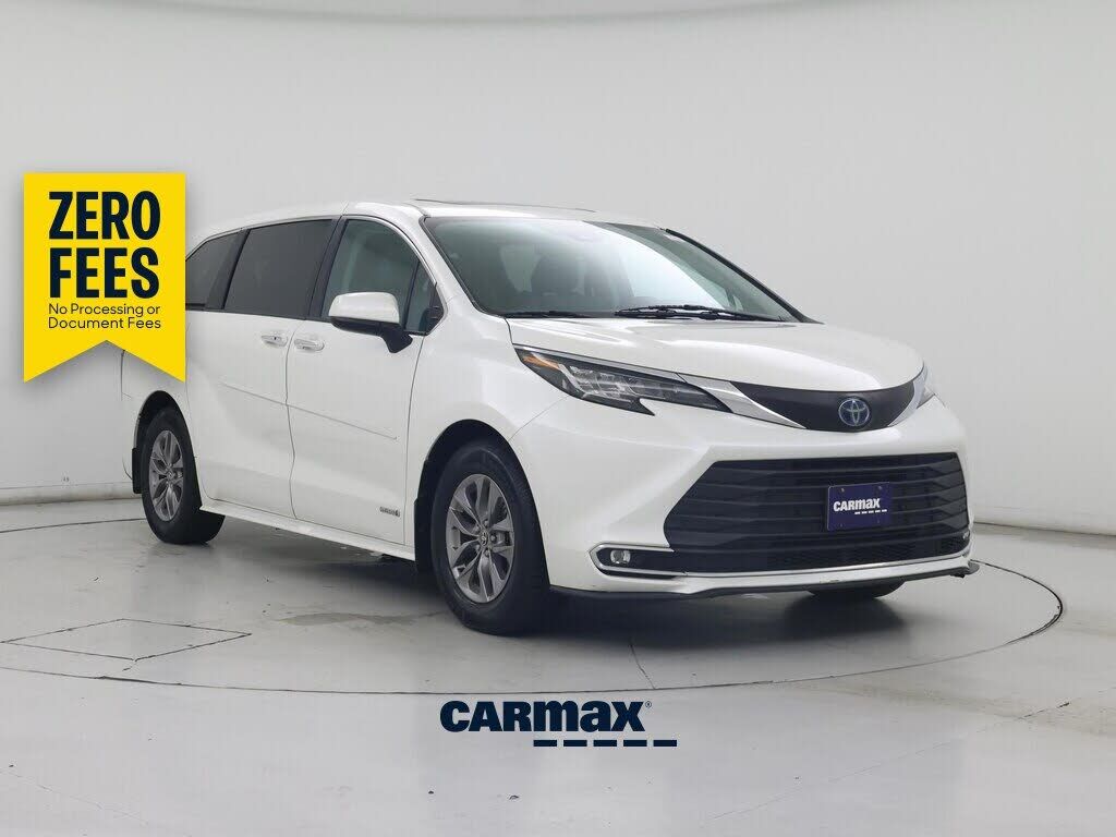 2021 TOYOTA Sienna