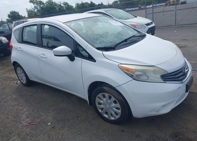2015 NISSAN Versa