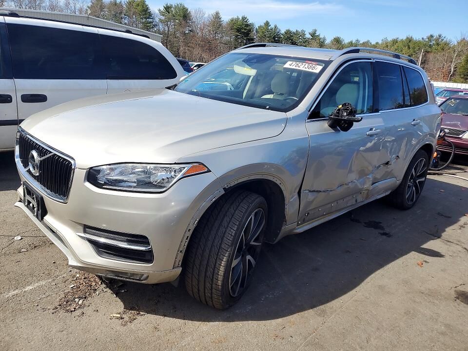 2016 VOLVO XC90