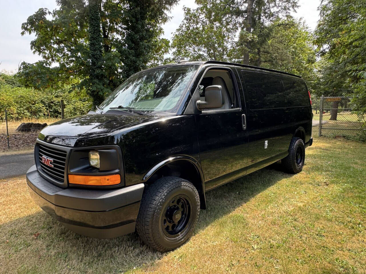 2017 GMC Savana