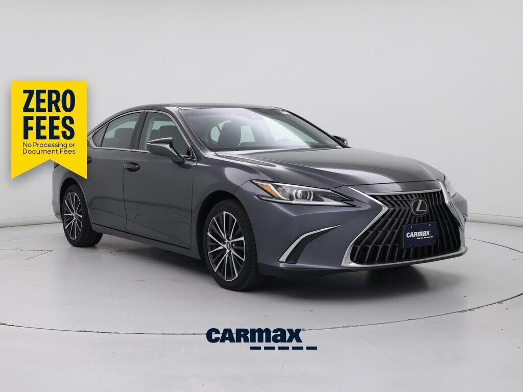 2022 LEXUS ES