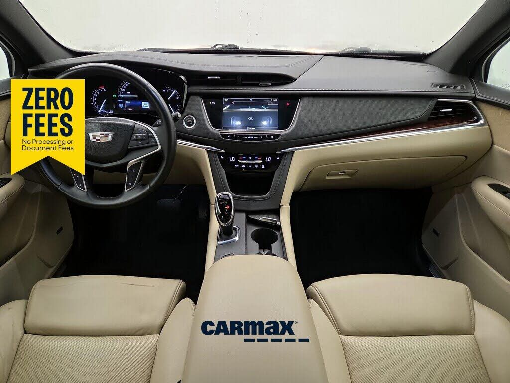 2017 CADILLAC XT5