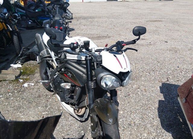 2019 TRIUMPH Speed Triple
