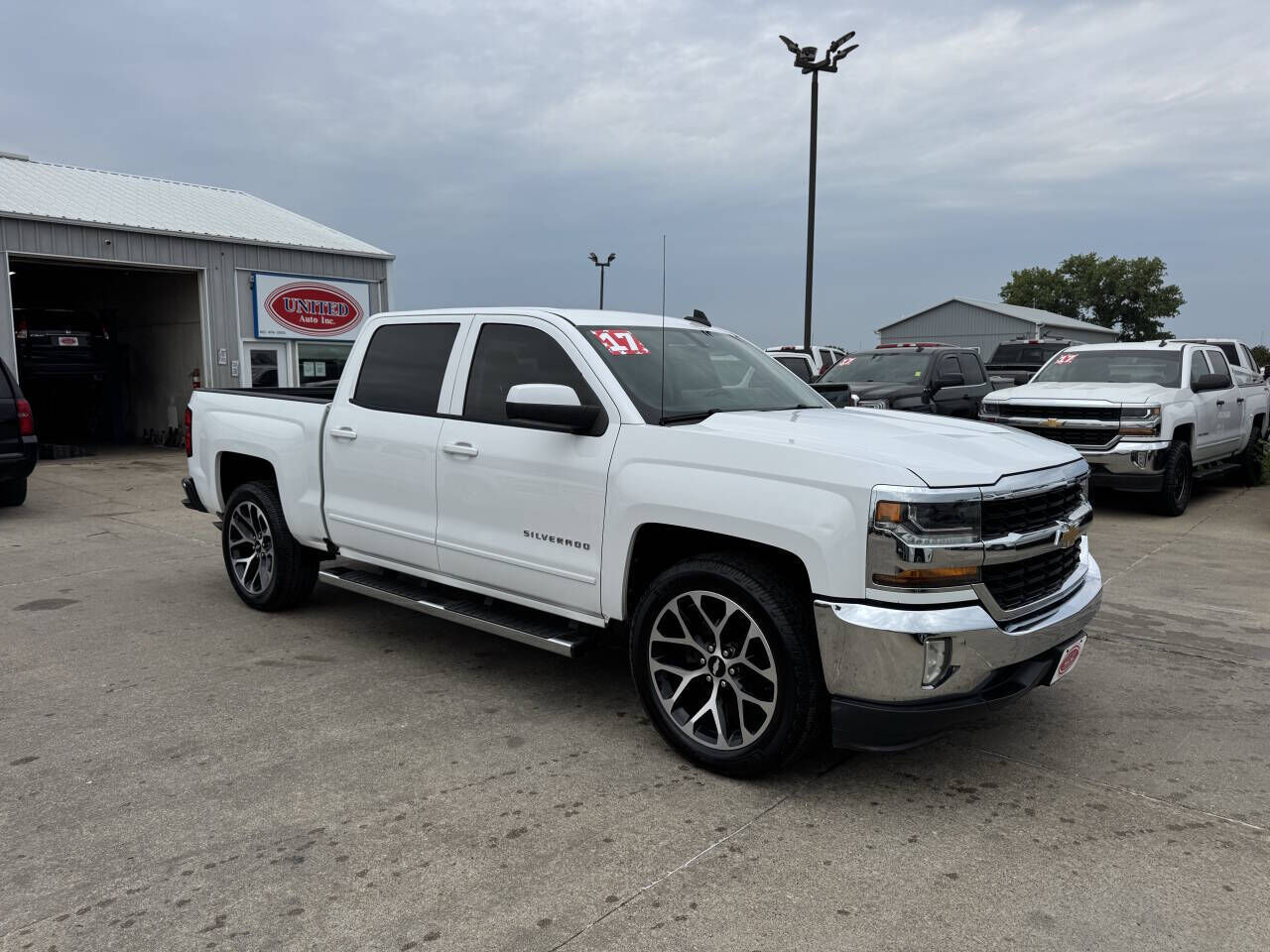 2017 CHEVROLET Silverado