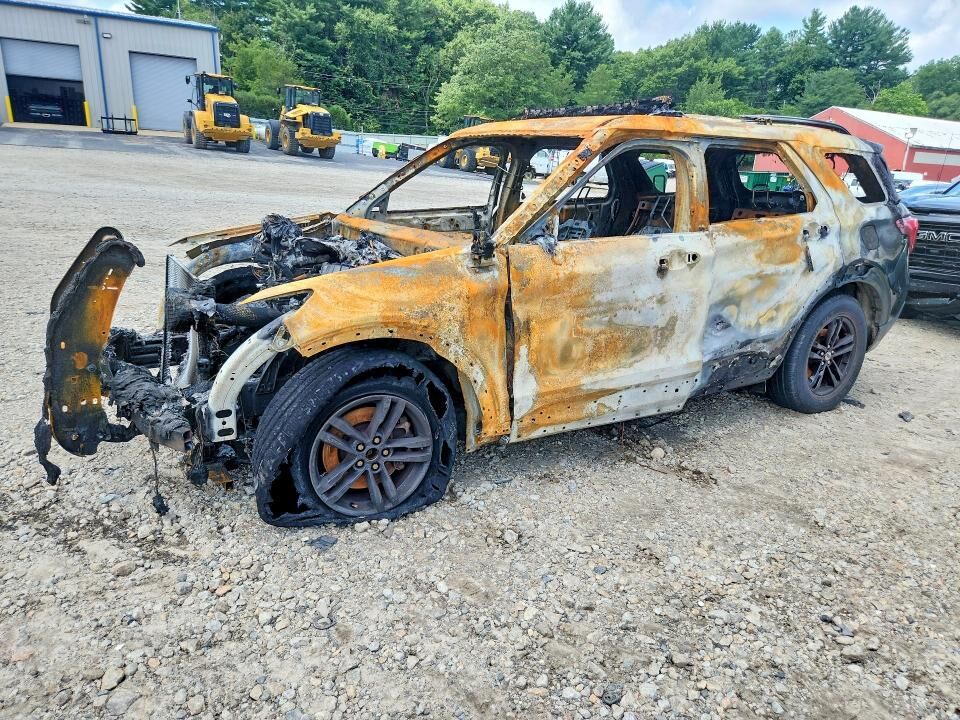 2021 FORD Explorer