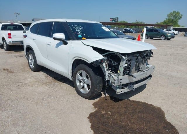 2022 TOYOTA Highlander