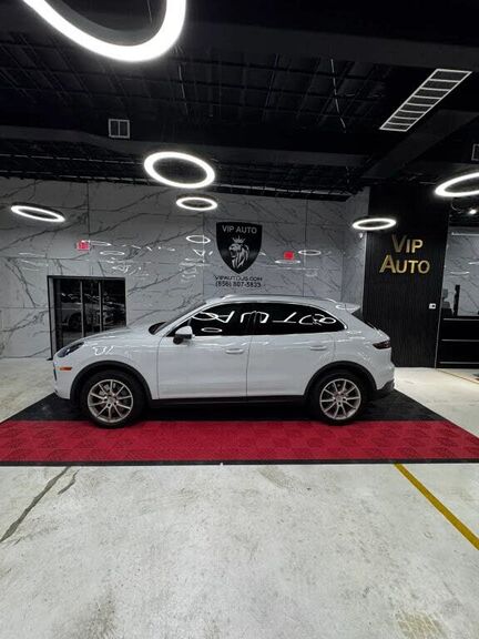 2019 PORSCHE Cayenne
