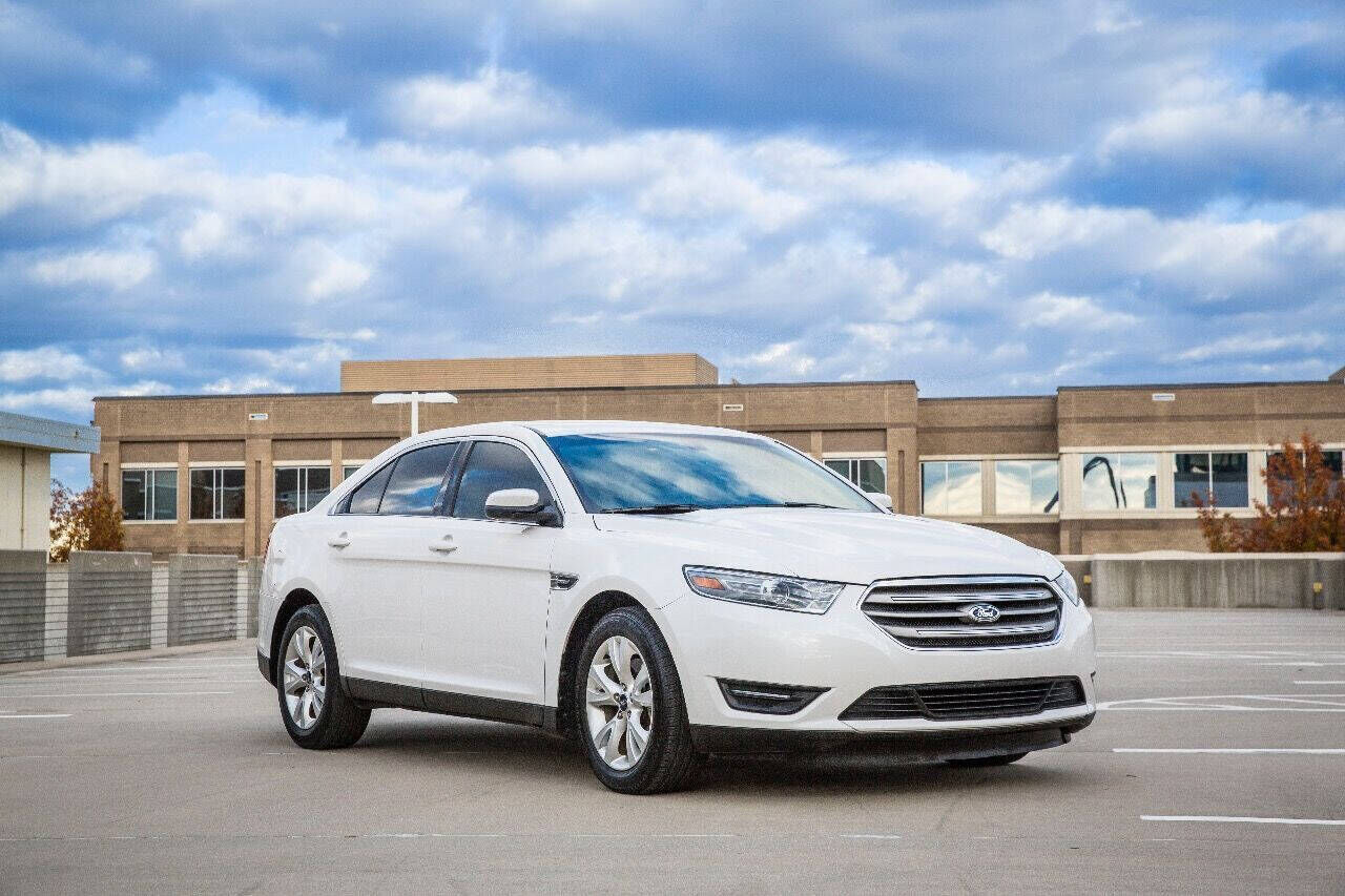 2014 FORD Taurus