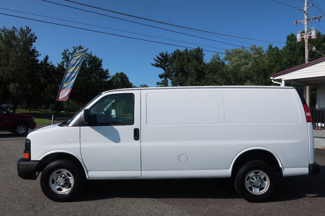 2011 CHEVROLET Express
