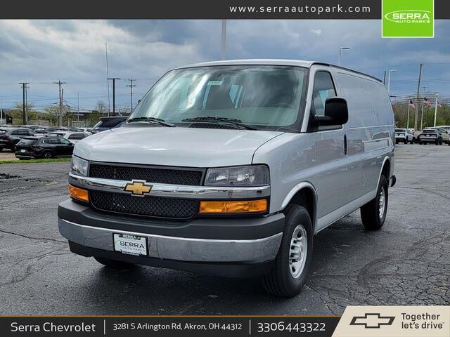 2026 CHEVROLET Express