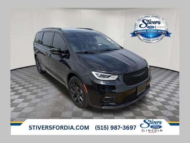 2023 CHRYSLER Pacifica