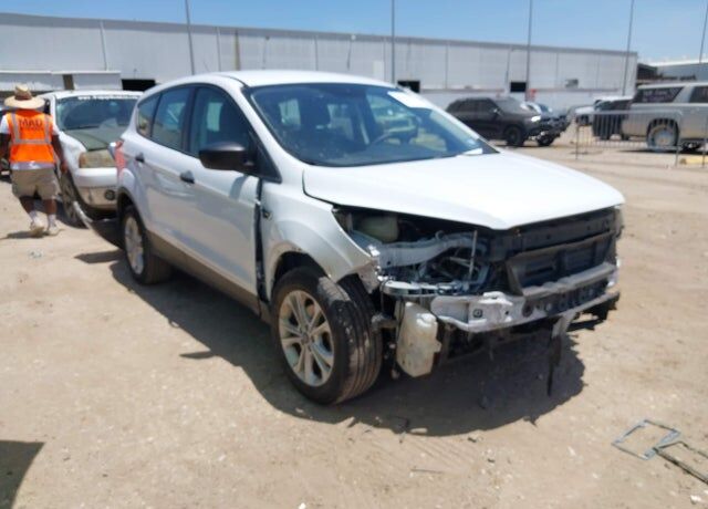 2017 FORD Escape