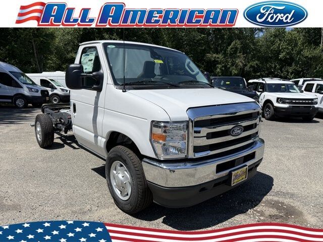 2026 FORD E-350