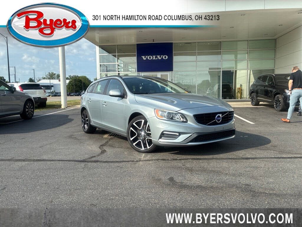 2018 VOLVO V60