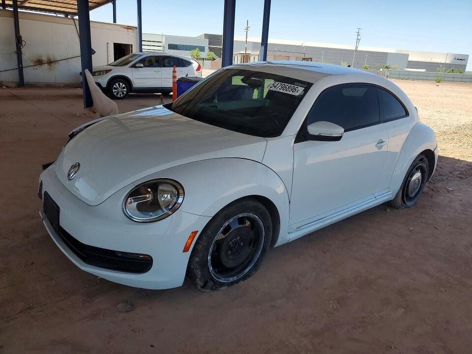 2016 VOLKSWAGEN Beetle