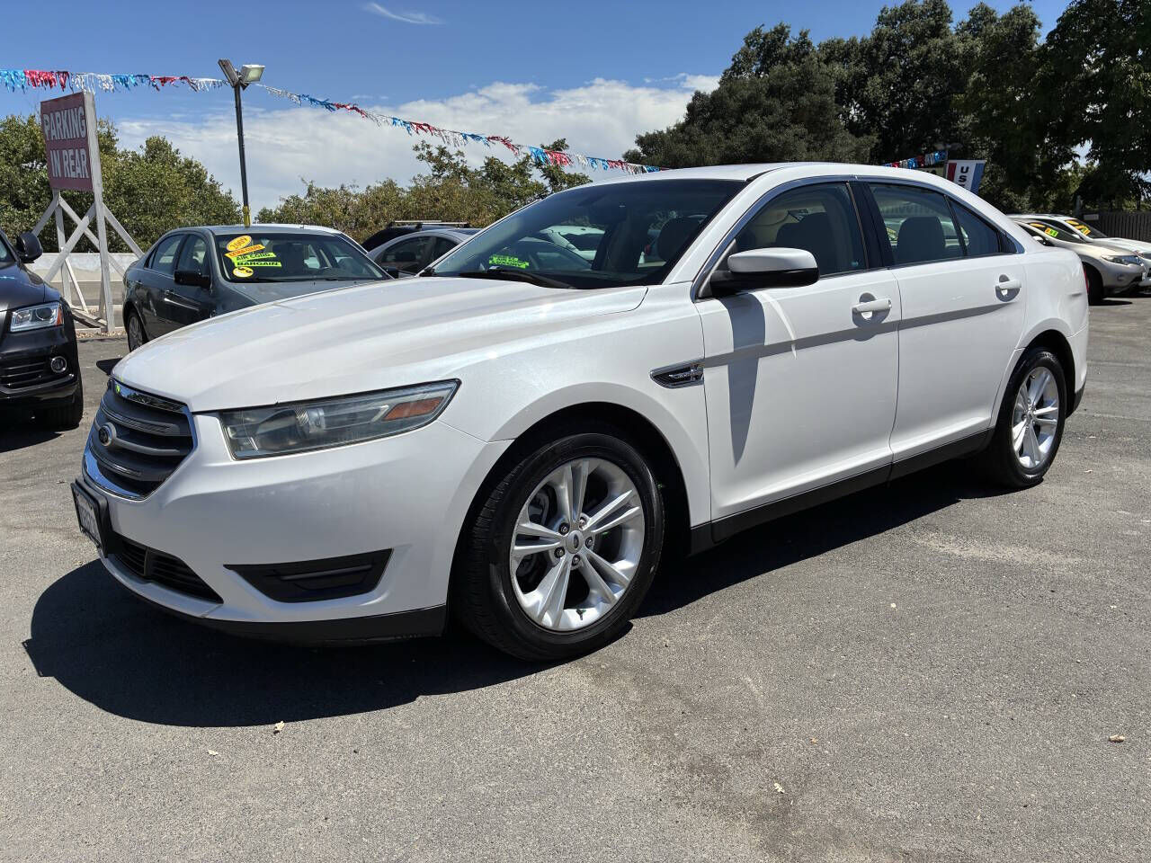 2014 FORD Taurus