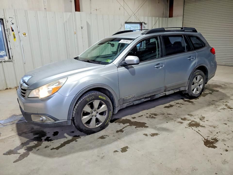 2012 SUBARU Outback