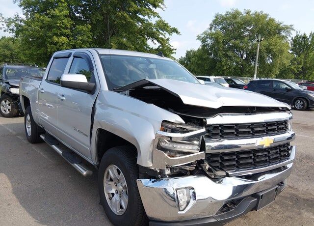 2018 CHEVROLET Silverado