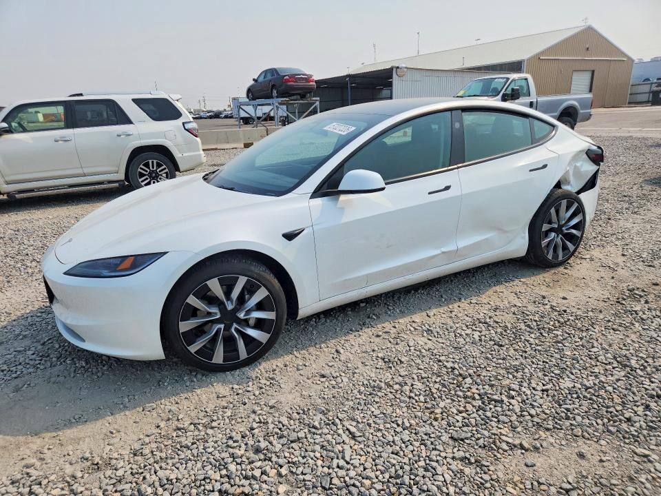 2025 TESLA Model 3