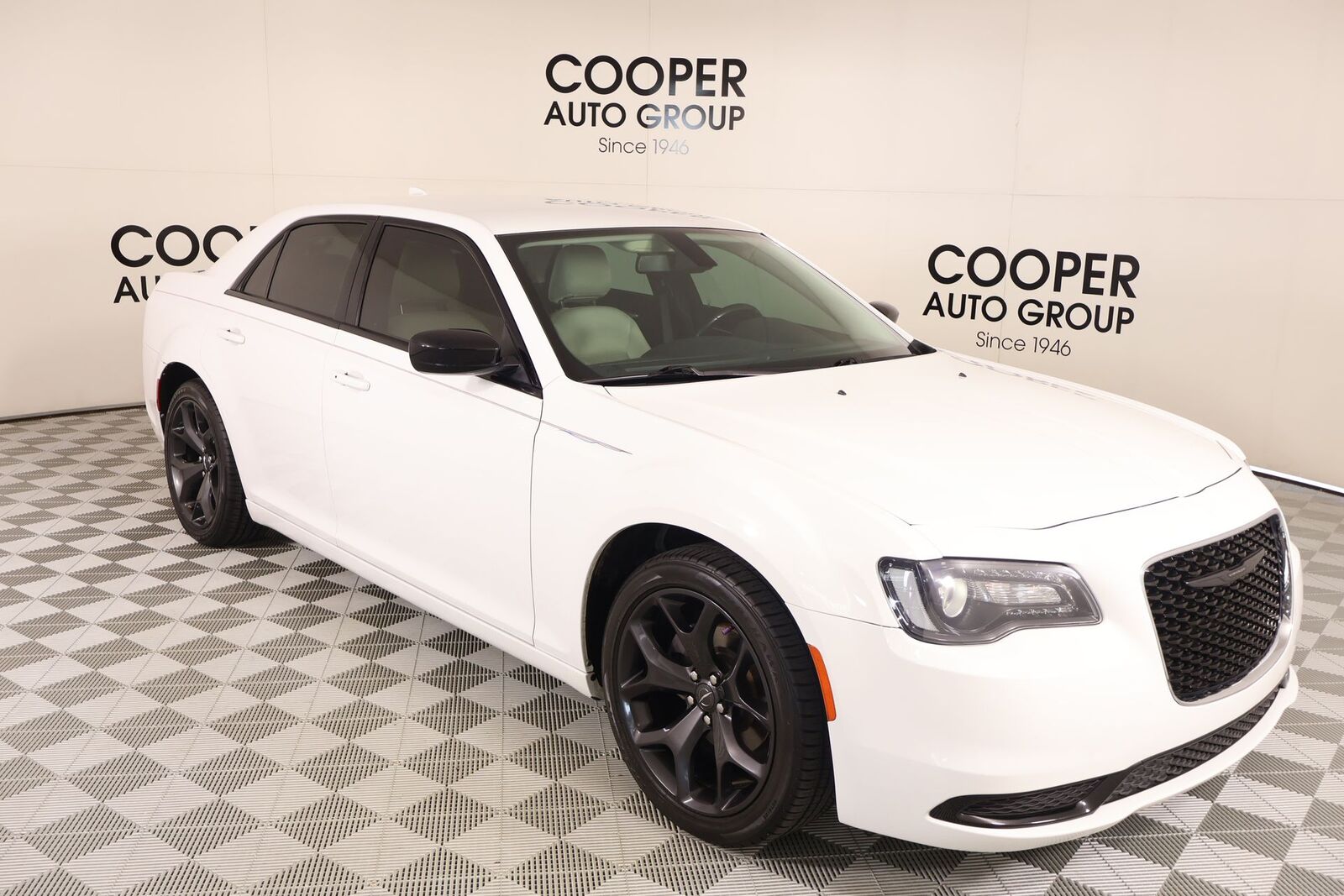 2021 CHRYSLER 300