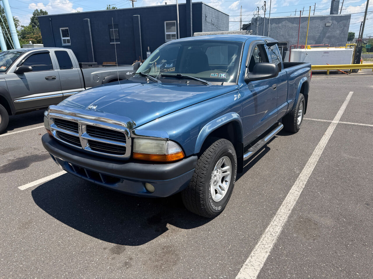 2004 DODGE Dakota