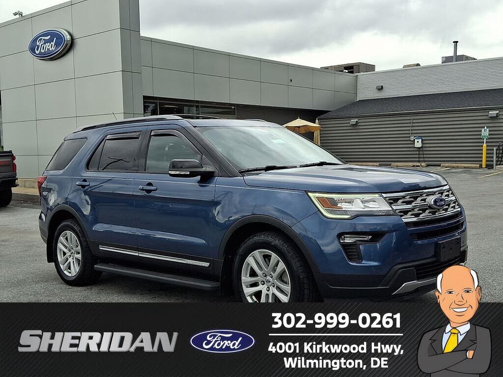 2018 FORD Explorer