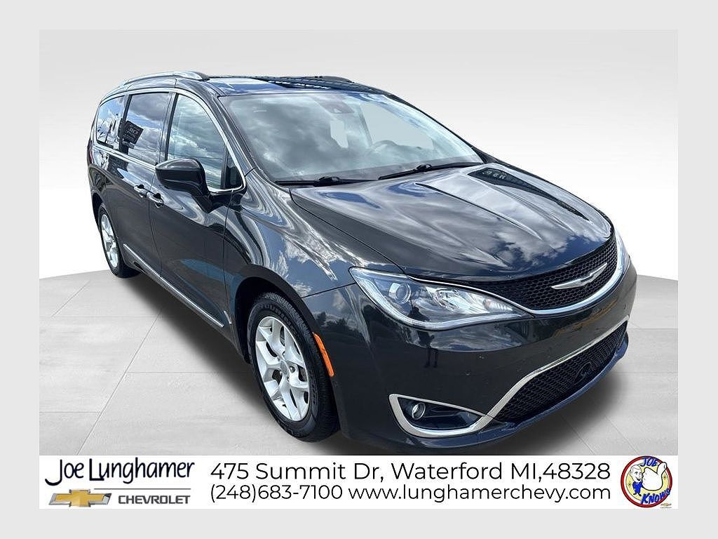 2017 CHRYSLER Pacifica