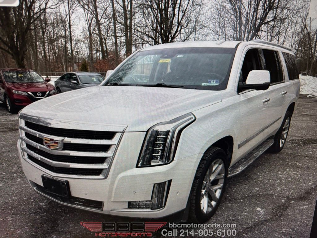 2017 CADILLAC Escalade ESV
