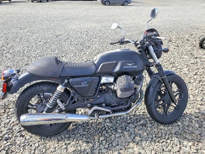 2013 MOTO GUZZI V7 Stone