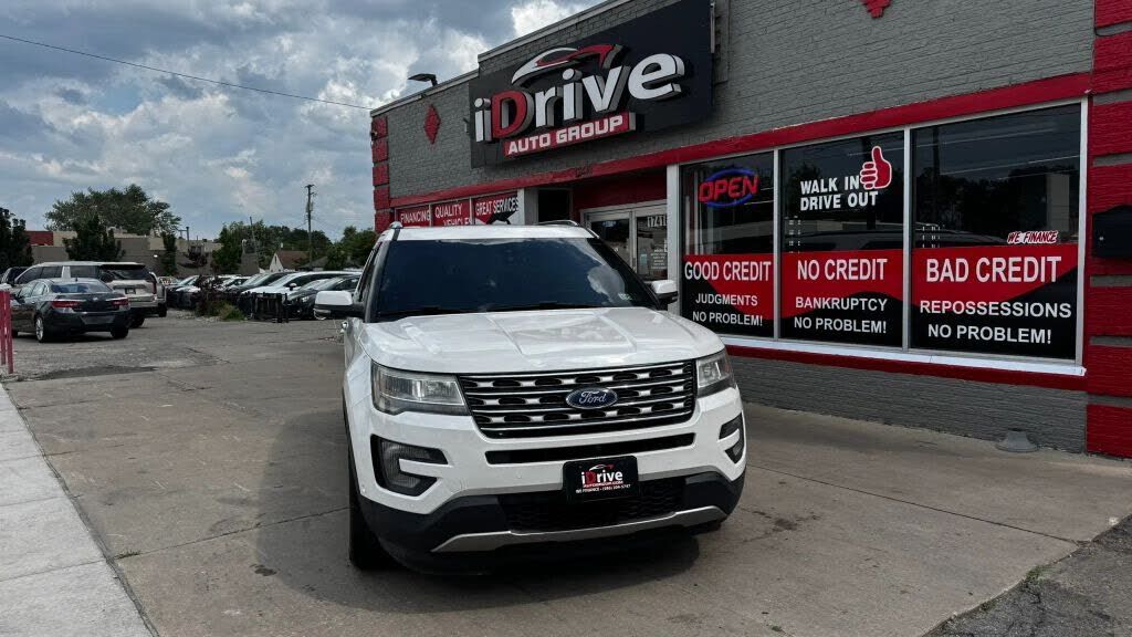 2016 FORD Explorer