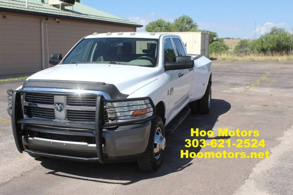 2011 DODGE Ram