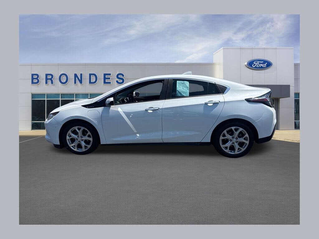 2017 CHEVROLET Volt