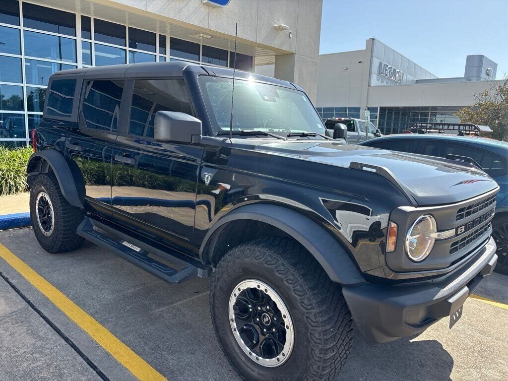 2022 FORD Bronco