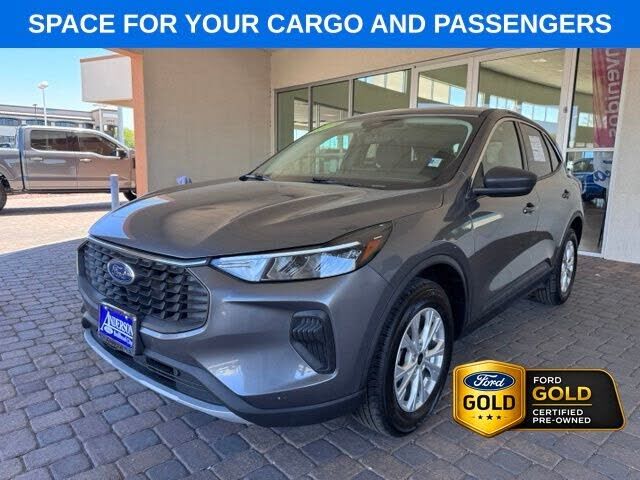 2024 FORD Escape