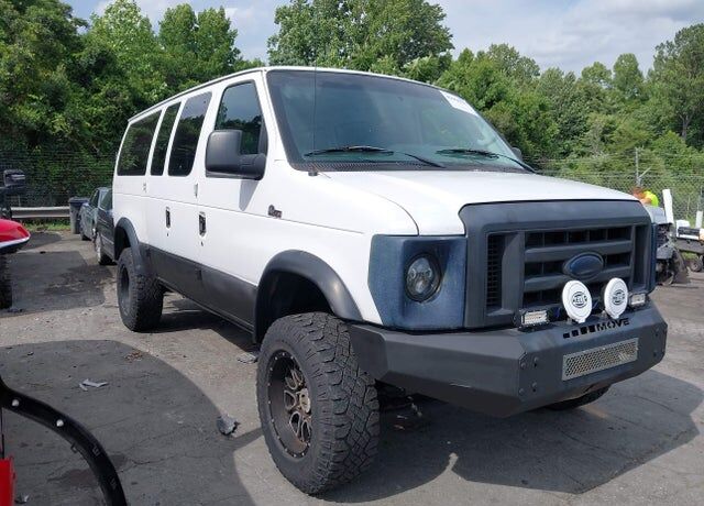 2011 FORD E-350